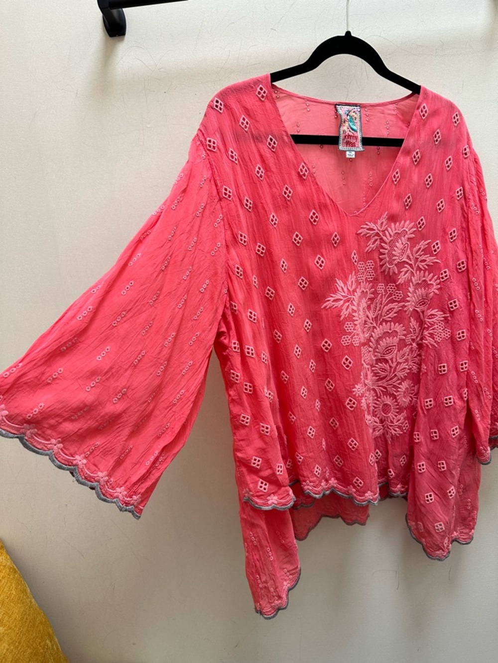 Johnny Was Coral Embroidered V-Neck Tunic-LIKE NEW! Size XXL -GORGEOUS!